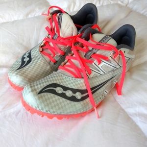 Womens Saucony track shoes